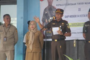 Kepala Kejaksaan Tinggi Nusa Tenggara Timur (Kajati NTT), Zet Tadung Allo, S.H., M.H., terus memperluas cakupan program unggulannya, Generasi Berprestasi dan Berintegritas, melalui kegiatan Jaksa Masuk Sekolah (JMS).