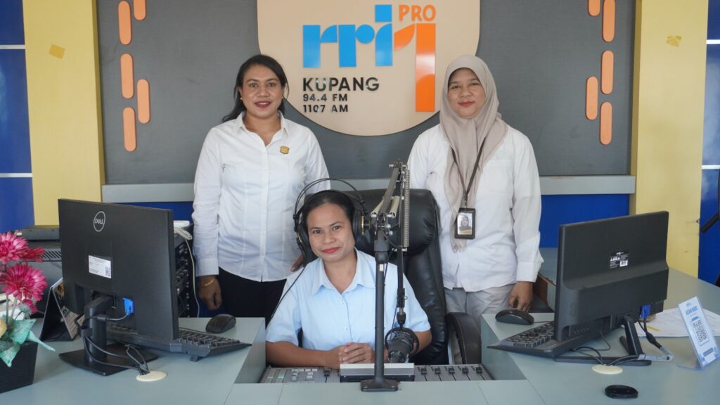 Dialog Kupang Pagi RRI Kupang tentang Peluncuran Klinik Hukum Kejati NTT dan BP3MI