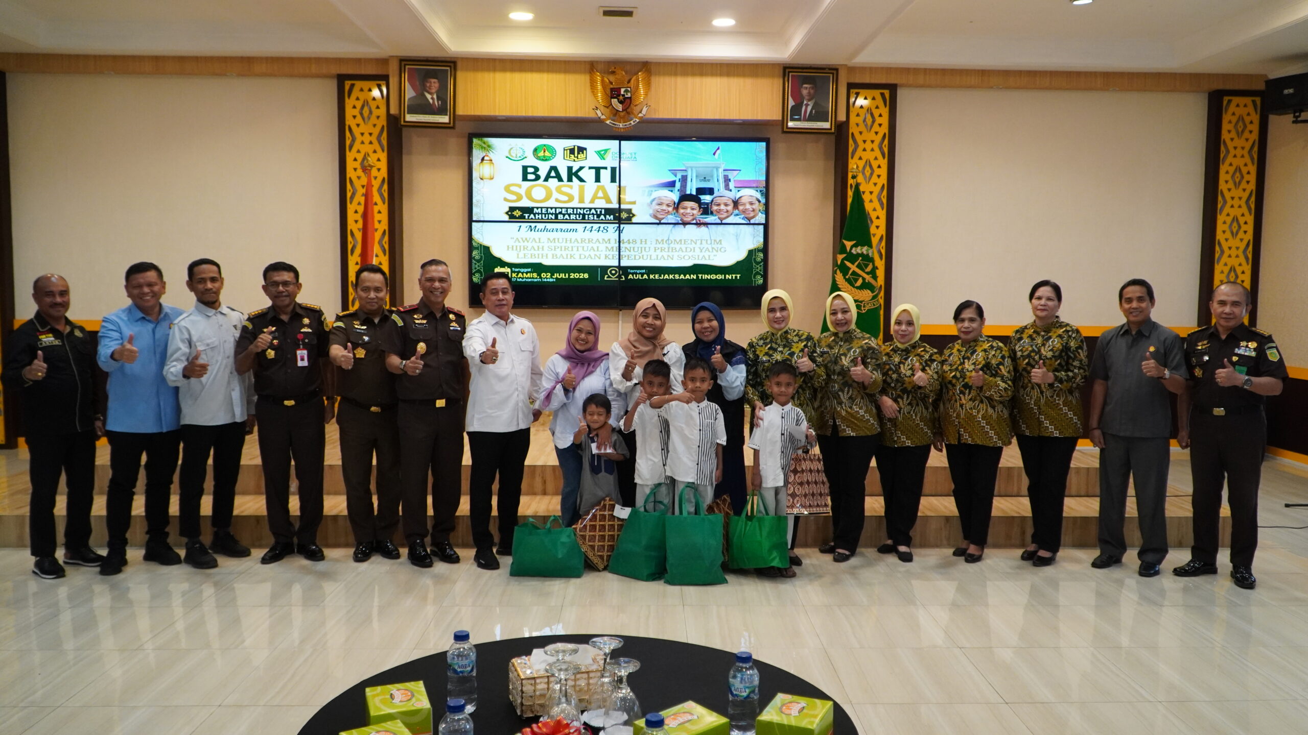 Kejati NTT Gelar Khitanan Massal Bersama IAD dan Dompet Dhuafa