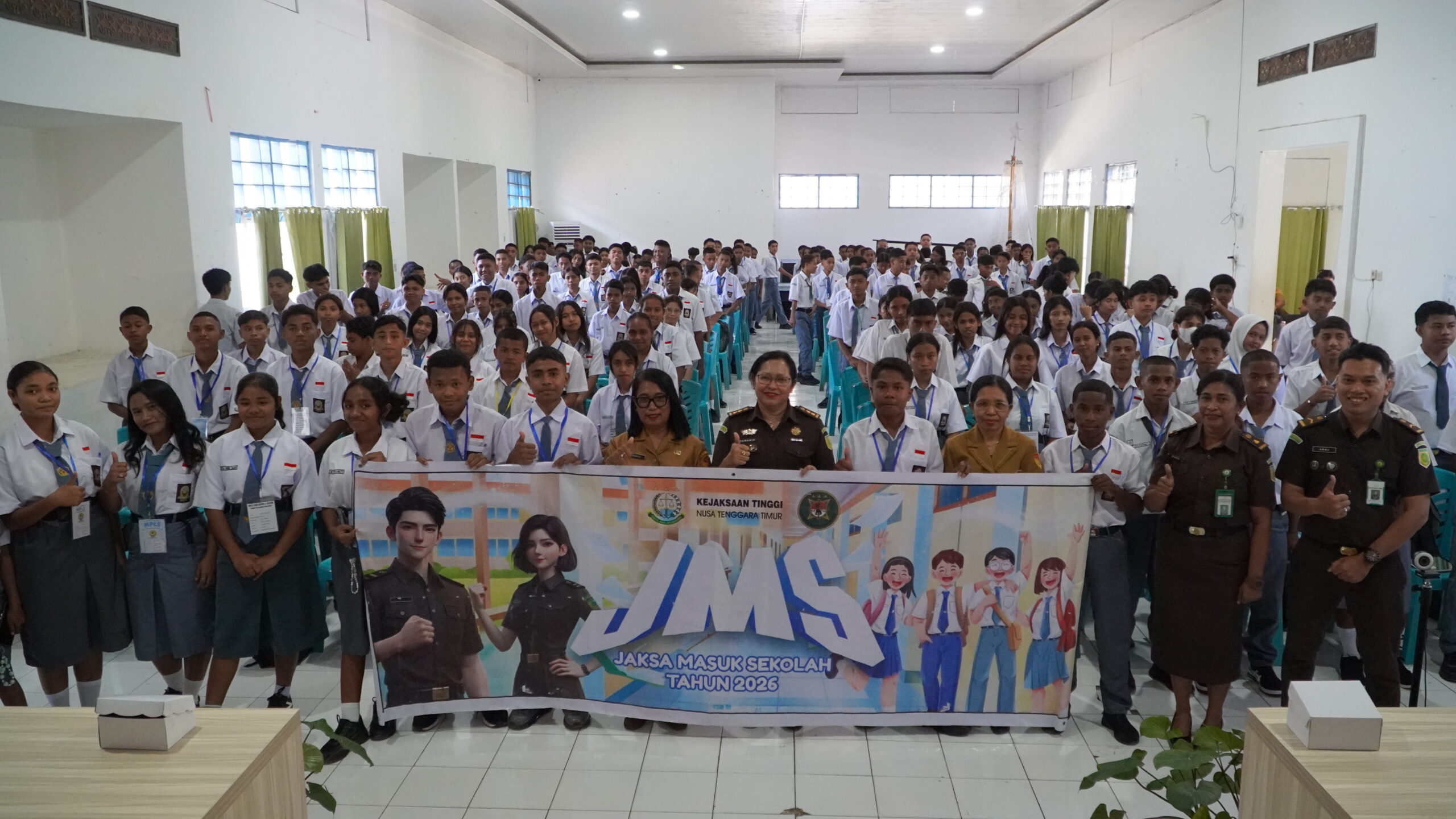 Jaksa Masuk Sekolah di SMKN 4 Kupang: Tanamkan Kesadaran Hukum Sejak MPLS