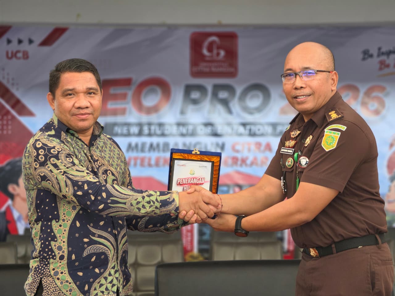 Kejaksaan Tinggi NTT Tanamkan Nilai Antikorupsi kepada 1.000 Mahasiswa Baru Universitas Citra Bangsa.